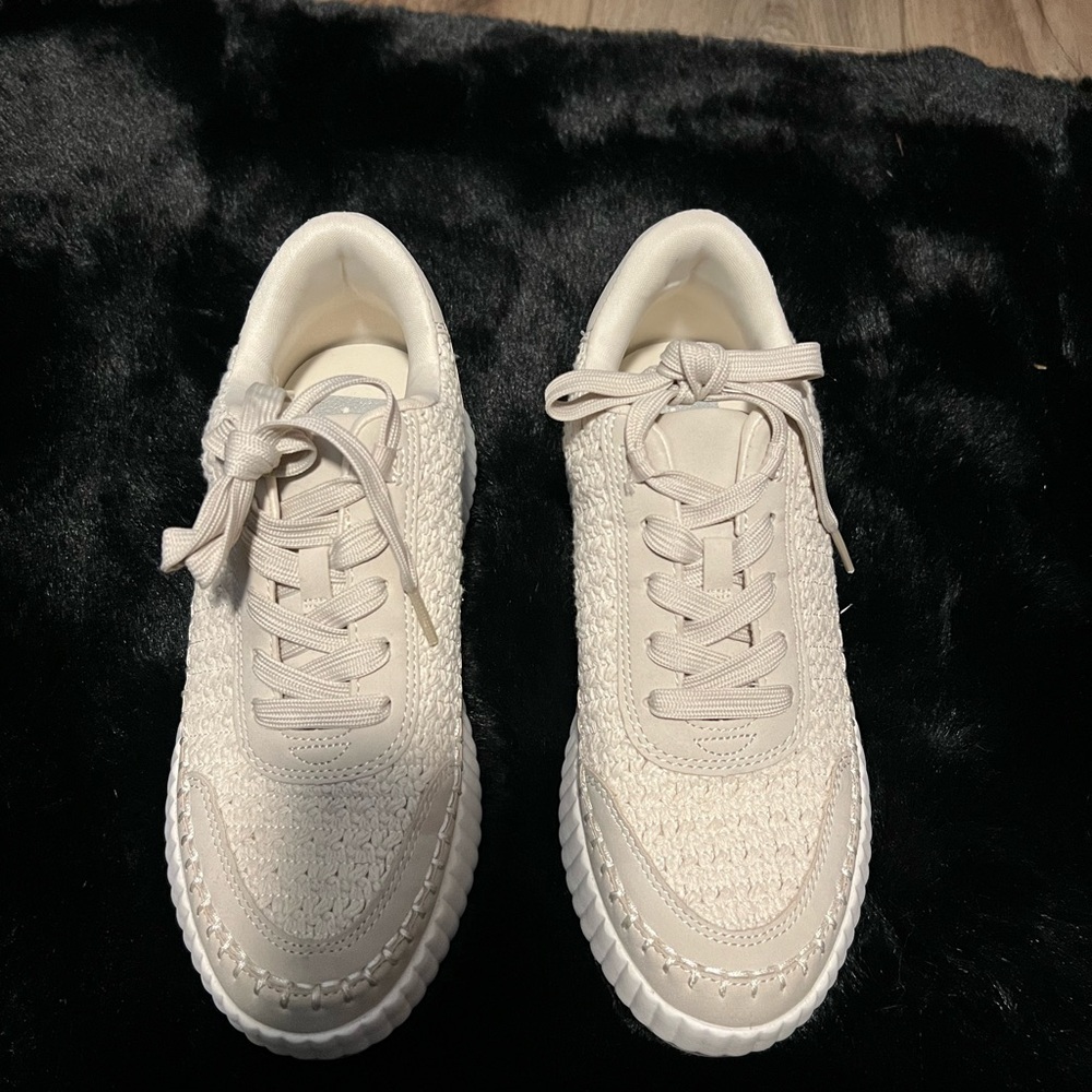 DV by Dolce Vita Textured Cream Fay Sneakers